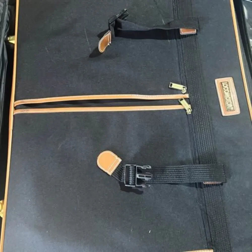 Vintage LOCOMOTOR 4-Piece Rolling Luggage Set – Black & Tan